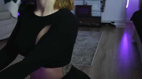 Snapshot of aelia_anara chatting on 12-02-25, 04:51 Aelia online show from 12-02-25, 04:51