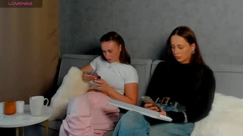 Adele online show from 04-29-26, 08:40