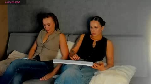 Adele online show from 04-30-26, 07:14