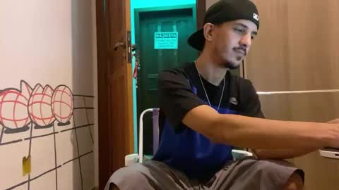 Luci online show from 09-12-25, 02:44