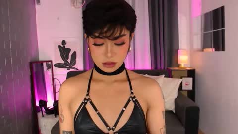 aeshamargaux online show from 09-19-25, 03:56