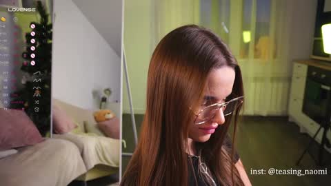 Snapshot of aesthetics__tease chatting on 01-03-25, 02:10 aesthetics__tease online show from 01-03-25, 02:10