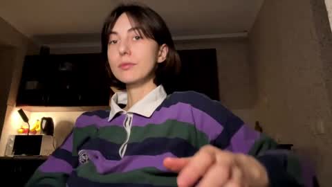 Snapshot of aevra chatting on 12-13-24, 12:42 vegans taste better online show from 12-13-24, 12:42