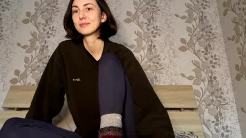 Snapshot of aevra chatting on 02-11-25, 03:18 vegans taste better online show from 02-11-25, 03:18