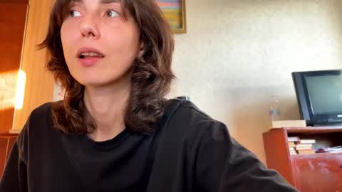 Snapshot of aevra chatting on 09-18-25, 02:41 vegans taste better online show from 09-18-25, 02:41