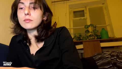 Snapshot of aevra chatting on 09-30-25, 05:40 vegans taste better online show from 09-30-25, 05:40