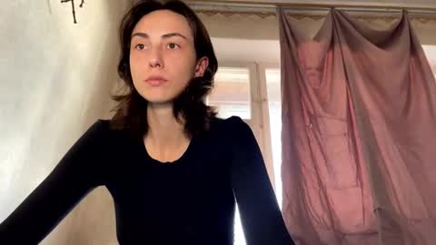 Snapshot of aevra chatting on 10-16-25, 01:45 vegans taste better online show from 10-16-25, 01:45