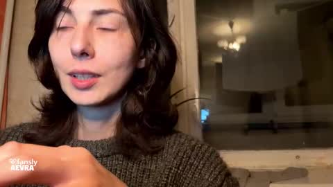 Snapshot of aevra chatting on 10-28-25, 05:15 vegans taste better online show from 10-28-25, 05:15