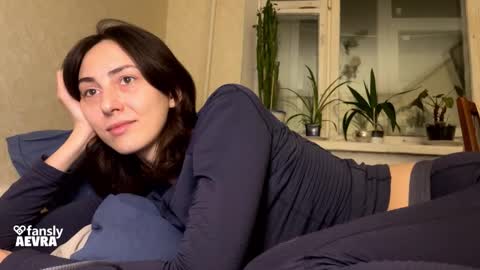 Snapshot of aevra chatting on 11-23-25, 05:02 vegans taste better online show from 11-23-25, 05:02