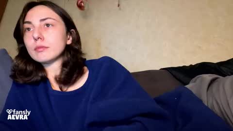 Snapshot of aevra chatting on 12-15-25, 04:33 vegans taste better online show from 12-15-25, 04:33