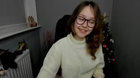 Snapshot of afinacutie chatting on 01-03-25, 07:27 Afina online show from 01-03-25, 07:27