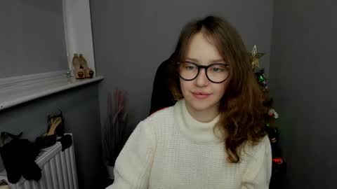 Snapshot of afinacutie chatting on 01-03-25, 11:25 Afina online show from 01-03-25, 11:25