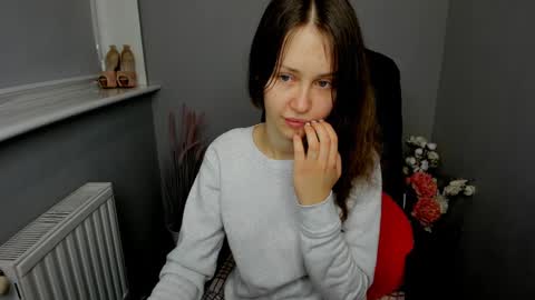 Snapshot of afinacutie chatting on 02-08-25, 07:37 Afina online show from 02-08-25, 07:37