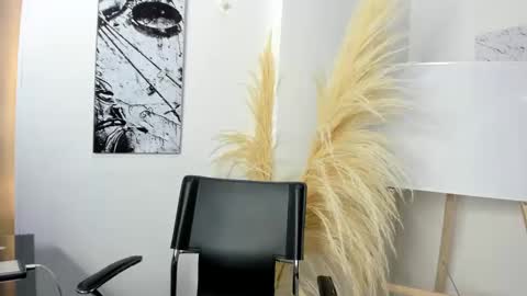 Snapshot of africa_holmes chatting on 03-07-25, 02:04 Africa  online show from 03-07-25, 02:04