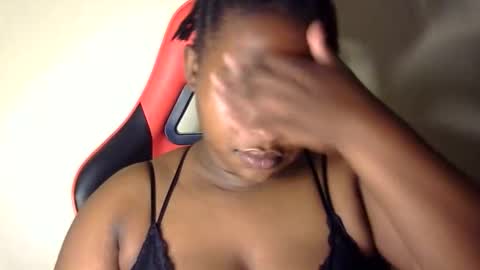 stella online show from 10-05-25, 04:05