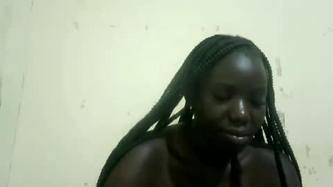 Snapshot of african_goddess22 chatting on 06-08-26, 06:25 african_goddess22 online show from 06-08-26, 06:25