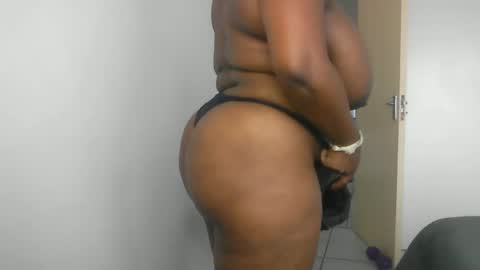 ONLYFAN-Africanbusty online show from 01-31-25, 07:07