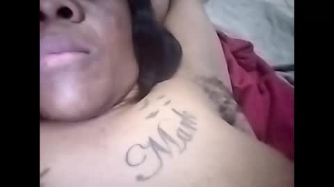 Snapshot of afrikanbonnienclyde chatting on 10-01-25, 06:47 Nikky Love online show from 10-01-25, 06:47