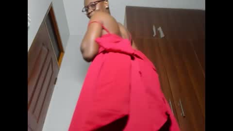 Snapshot of afro_pop chatting on 02-14-25, 03:00 Leah online show from 02-14-25, 03:00