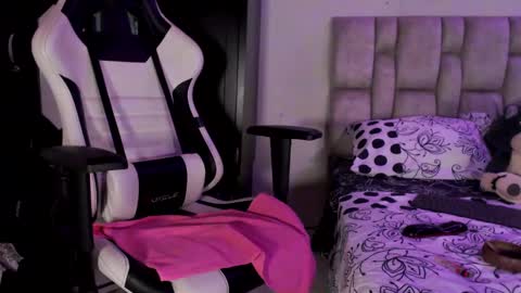 Snapshot of afrodita096 chatting on 02-05-25, 12:53 afrodita096 online show from 02-05-25, 12:53