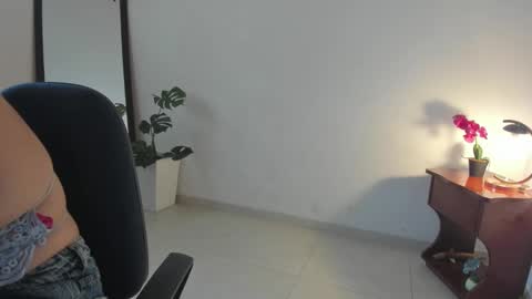 Lorena online show from 09-17-25, 02:52