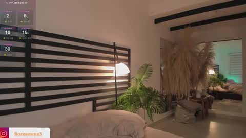 Snapshot of afrodita__25 chatting on 12-03-24, 01:19 Emma online show from 12-03-24, 01:19