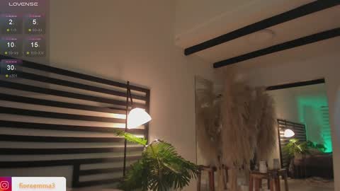 Snapshot of afrodita__25 chatting on 12-09-24, 10:09 Emma online show from 12-09-24, 10:09