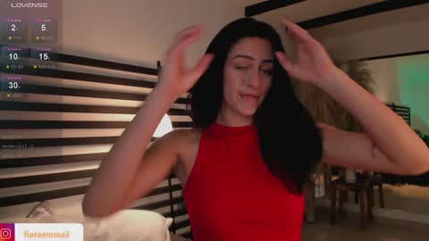 Snapshot of afrodita__25 chatting on 12-12-24, 11:25 Emma online show from 12-12-24, 11:25