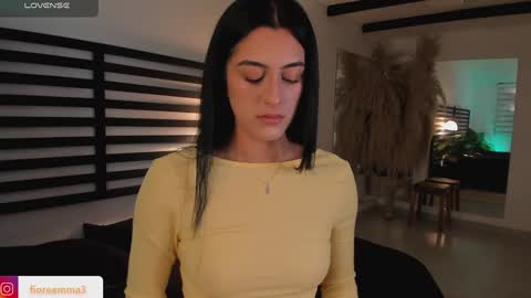 Snapshot of afrodita__25 chatting on 01-21-25, 10:08 Emma online show from 01-21-25, 10:08