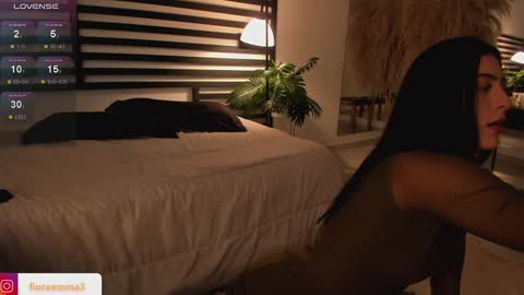 Snapshot of afrodita__25 chatting on 02-08-25, 09:04 Emma online show from 02-08-25, 09:04