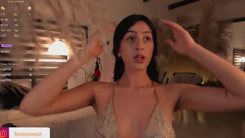 Snapshot of afrodita__25 chatting on 02-14-25, 11:09 Emma online show from 02-14-25, 11:09