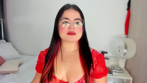 Snapshot of afrodita_grek chatting on 09-16-25, 03:13 Vanessa online show from 09-16-25, 03:13