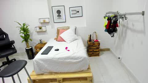 Afrodita online show from 12-15-24, 07:13