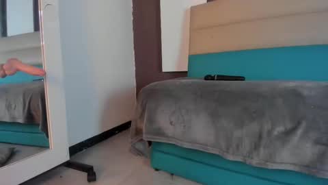 Snapshot of afrodita_shalom chatting on 03-06-25, 05:00 AFRODITA online show from 03-06-25, 05:00