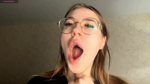 Kind sensual Emma fav pattern 2266 online show from 03-27-26, 04:07