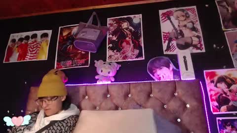 Cris owo online show from 03-08-25, 11:39