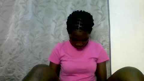 Snapshot of afronubians_ chatting on 02-02-25, 06:04 pink and josphen online show from 02-02-25, 06:04