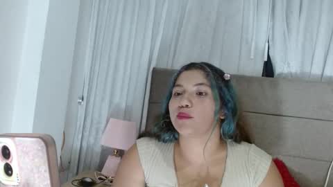 Snapshot of afrotida_booms chatting on 10-19-25, 01:17 Afrodita Booms online show from 10-19-25, 01:17