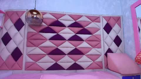 Snapshot of agata_01_ chatting on 09-26-25, 11:58 Ana online show from 09-26-25, 11:58