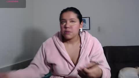 Snapshot of agata_c chatting on 12-15-25, 03:33 Agatha online show from 12-15-25, 03:33