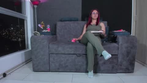 Snapshot of agatacollinsss chatting on 02-20-25, 01:46 Agata Collinss online show from 02-20-25, 01:46