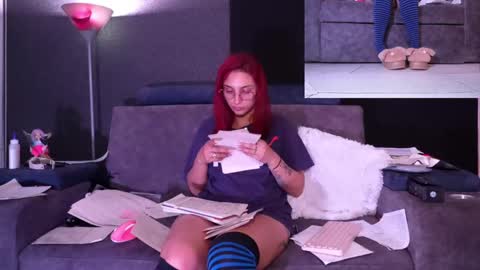 Snapshot of agatacollinsss chatting on 09-22-25, 03:52 Agata Collinss online show from 09-22-25, 03:52
