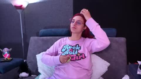 Snapshot of agatacollinsss chatting on 09-29-25, 05:34 Agata Collinss online show from 09-29-25, 05:34