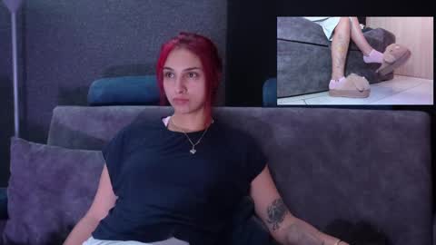 Snapshot of agatacollinsss chatting on 10-01-25, 05:35 Agata Collinss online show from 10-01-25, 05:35