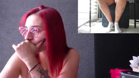 Agata Collinss online show from 12-18-25, 03:18