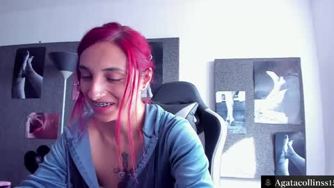 Snapshot of agatacollinsss chatting on 05-19-26, 08:37 Agata Collinss online show from 05-19-26, 08:37