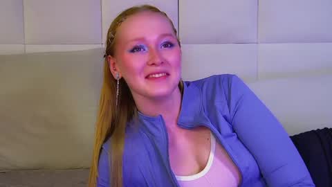 Snapshot of agatafoxley chatting on 04-29-26, 06:36 AgataFoxley online show from 04-29-26, 06:36