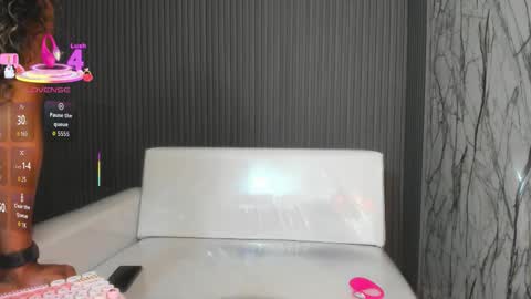 Snapshot of agatha_foxy1 chatting on 09-11-25, 06:52 NATASHA online show from 09-11-25, 06:52