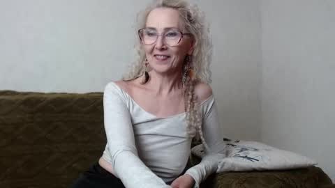 Agatha online show from 01-24-25, 05:21