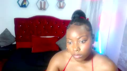 Snapshot of agatha_prime chatting on 01-25-25, 09:35 CAROLINA online show from 01-25-25, 09:35